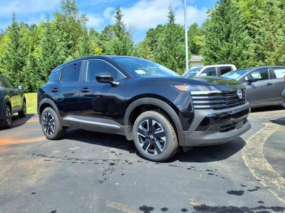 New 2025 Nissan Kicks SV