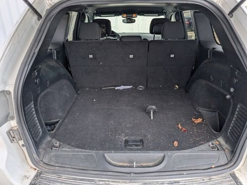 Used 2018 Jeep Grand Cherokee Laredo image 15