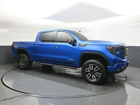 Used 2022 GMC Sierra 1500 AT4 w/ AT4 Premium Package image 17