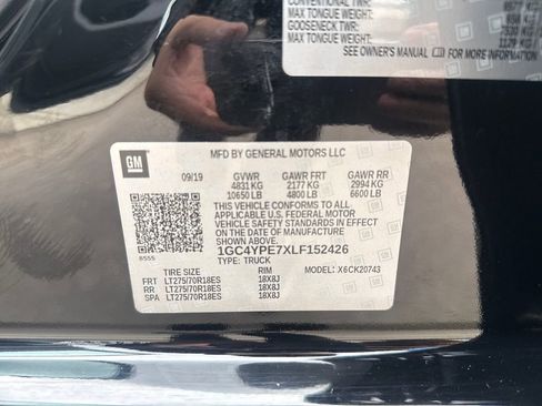 Used 2020 Chevrolet Silverado 2500 LTZ w/ LTZ Convenience Package image 28