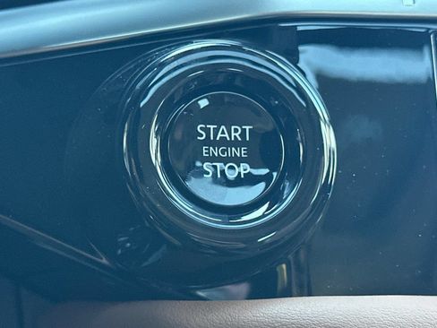 New 2026 Nissan Pathfinder Platinum AWD/4WD image 27