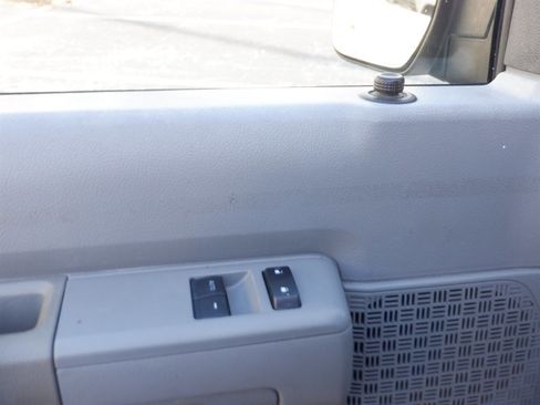 Used 2014 Ford E-250 and Econoline 250 w/ Commercial Cargo Van Package image 12