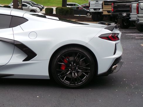 Used 2023 Chevrolet Corvette Stingray Premium Cpe w/ Z51 Performance Package RWD image 25
