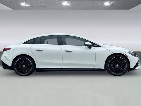 New 2026 Mercedes-Benz EQE 320 EQE 320 image 8