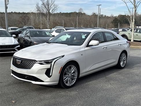 Used 2022 Cadillac CT4 Premium Luxury image 3