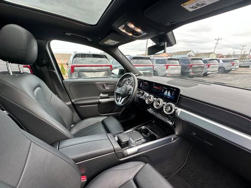Used 2021 Mercedes-Benz GLB 250 4MATIC image 20