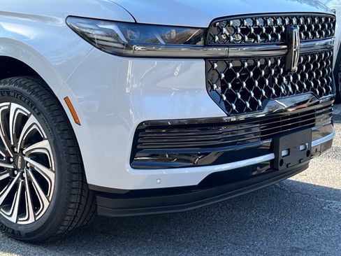 New 2025 Lincoln Navigator Black Label image 2