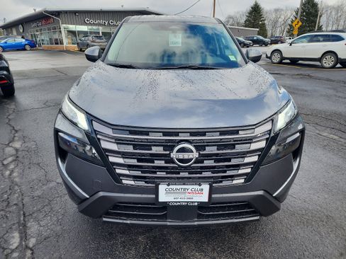 New 2026 Nissan Rogue SV image 3