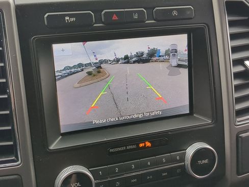 Used 2021 Ford Expedition XLT RWD image 16
