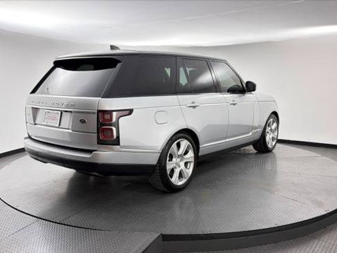 Used 2019 Land Rover Range Rover Supercharged AWD/4WD image 8