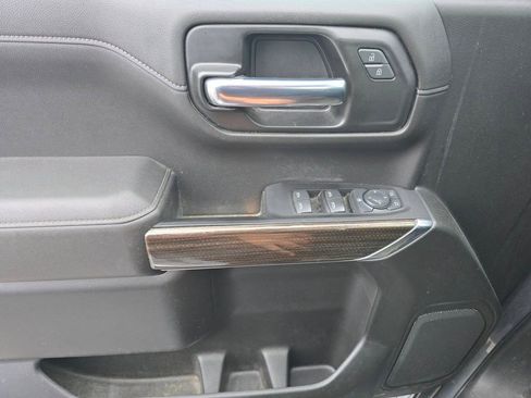 Used 2022 Chevrolet Silverado 1500 LT w/ Z71 Off-Road Package image 27