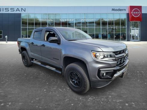 Used 2021 Chevrolet Colorado Z71 w/ Safety Package image 3