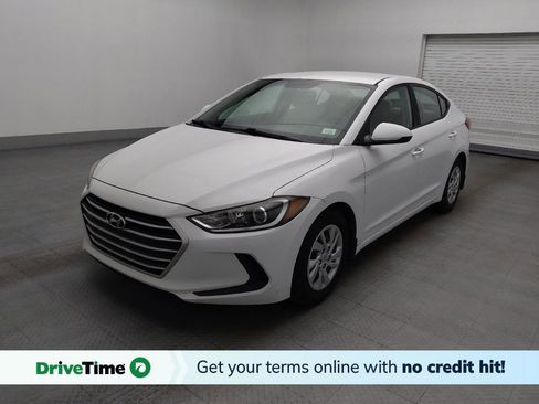 Used 2018 Hyundai Elantra SE FWD image 1