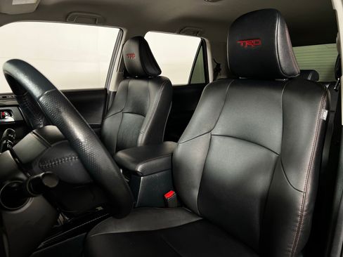 Certified 2024 Toyota 4Runner TRD Off-Road Premium AWD/4WD image 13