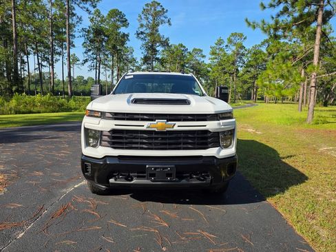 New 2026 Chevrolet Silverado 2500 Custom w/ Custom Convenience Package AWD/4WD image 8