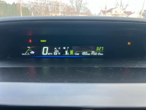 Used 2012 Toyota Prius V Three image 23