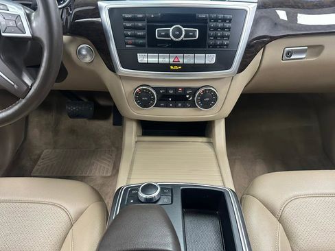 Used 2015 Mercedes-Benz ML 350 4MATIC image 48