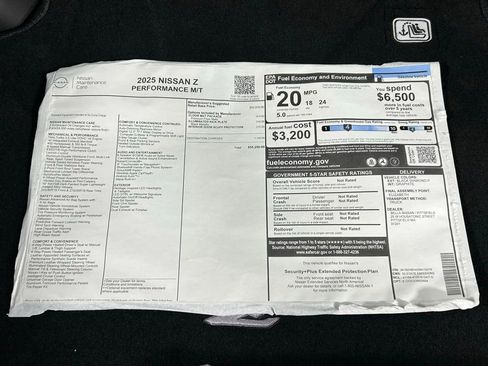 Used 2025 Nissan Z Performance w/ Floor Mat Package image 34