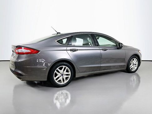 Used 2013 Ford Fusion SE image 7