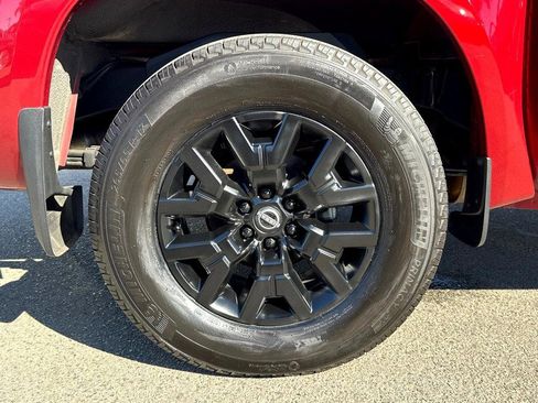 Used 2024 Nissan Frontier SV w/ SV Convenience Package image 13