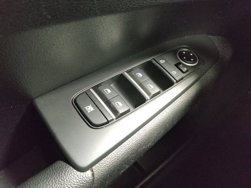 Used 2019 Kia Forte LXS image 27