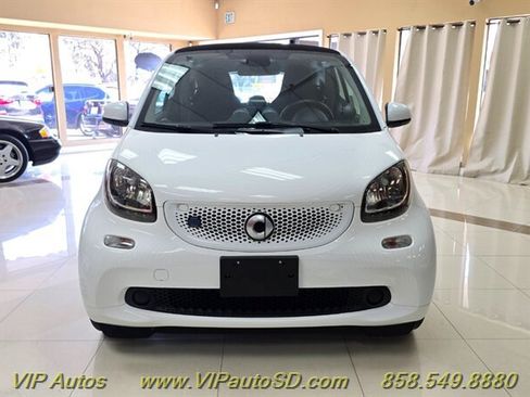 Used 2018 smart fortwo electric drive RWD image 8