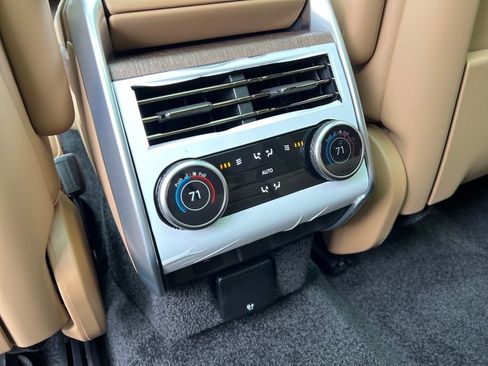 New 2025 Land Rover Range Rover SE image 23