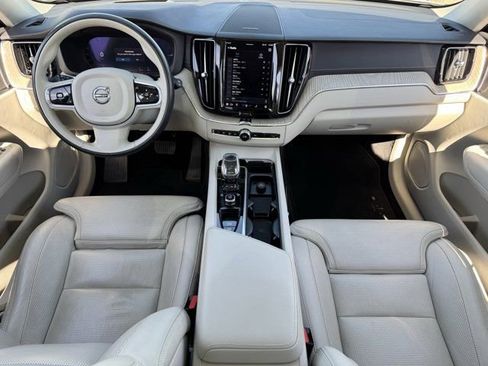 Used 2023 Volvo XC60 T8 Ultimate w/ Climate Package image 11