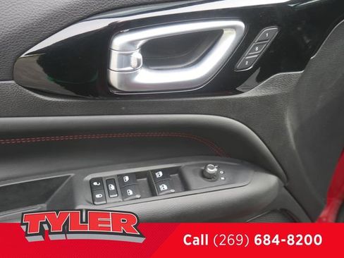 Used 2023 Jeep Compass Trailhawk w/ Trailhawk Elite Group AWD/4WD image 23