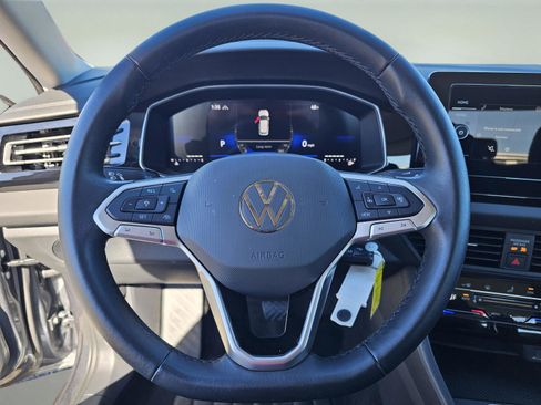 Used 2025 Volkswagen Jetta S image 17