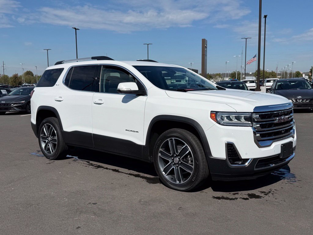 Used 2021 GMC Acadia SLT w/ Premium Package FWD image 3