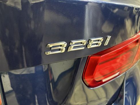 Used 2016 BMW 328i xDrive Sedan AWD/4WD image 14