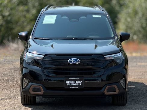 Used 2025 Subaru Forester Sport AWD/4WD image 2