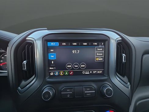 Used 2021 Chevrolet Silverado 1500 LTZ image 27