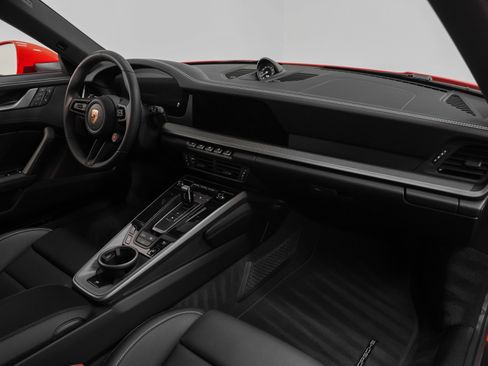 Used 2025 Porsche 911 Carrera image 30