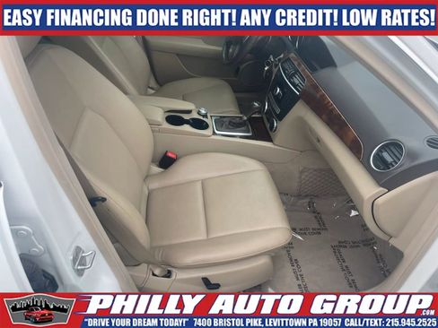 Used 2013 Mercedes-Benz C 250 Sedan image 13