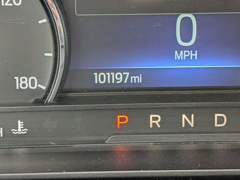 Used 2021 Ford Escape SE image 18