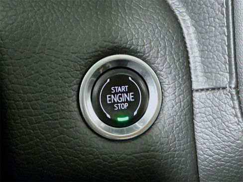 Used 2022 GMC Yukon Denali image 35