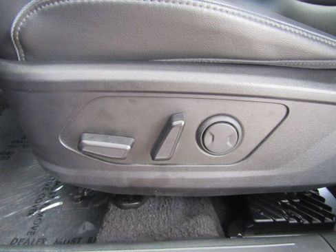 Used 2024 Hyundai Tucson Limited image 17