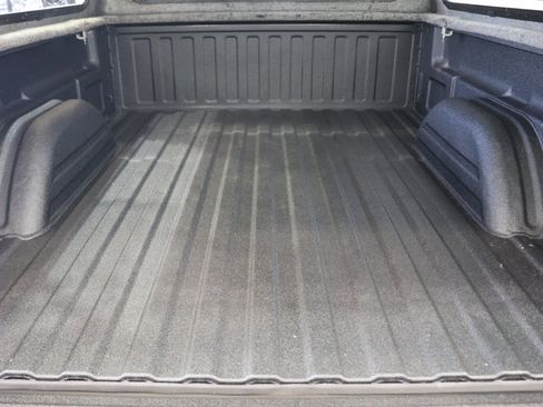 Used 2005 Chevrolet Silverado 2500 LS w/ Heavy-Duty Power Package image 46