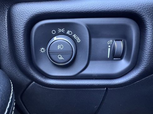 Used 2024 RAM 2500 Big Horn image 31