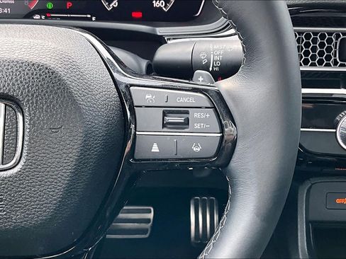 Used 2024 Honda Civic Sport image 25