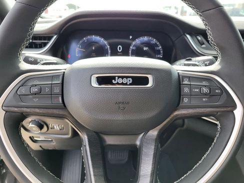 New 2025 Jeep Grand Cherokee L Limited image 16