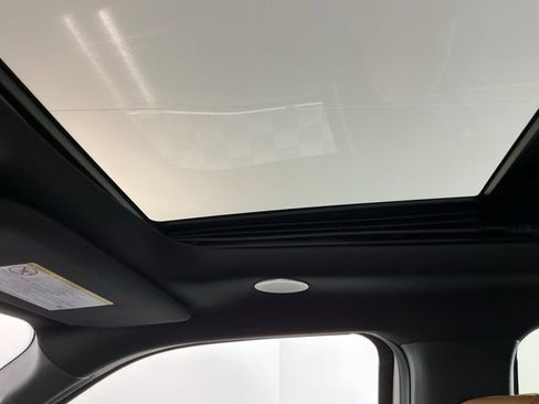 Used 2024 Ford F450 Platinum w/ FX4 Off-Road Package image 24