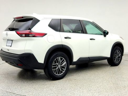 Used 2021 Nissan Rogue S image 5