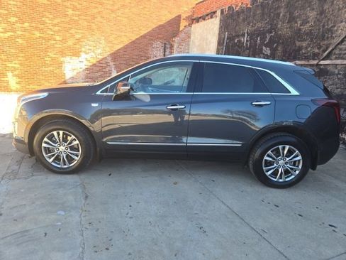 Certified 2023 Cadillac XT5 Premium Luxury AWD/4WD image 4