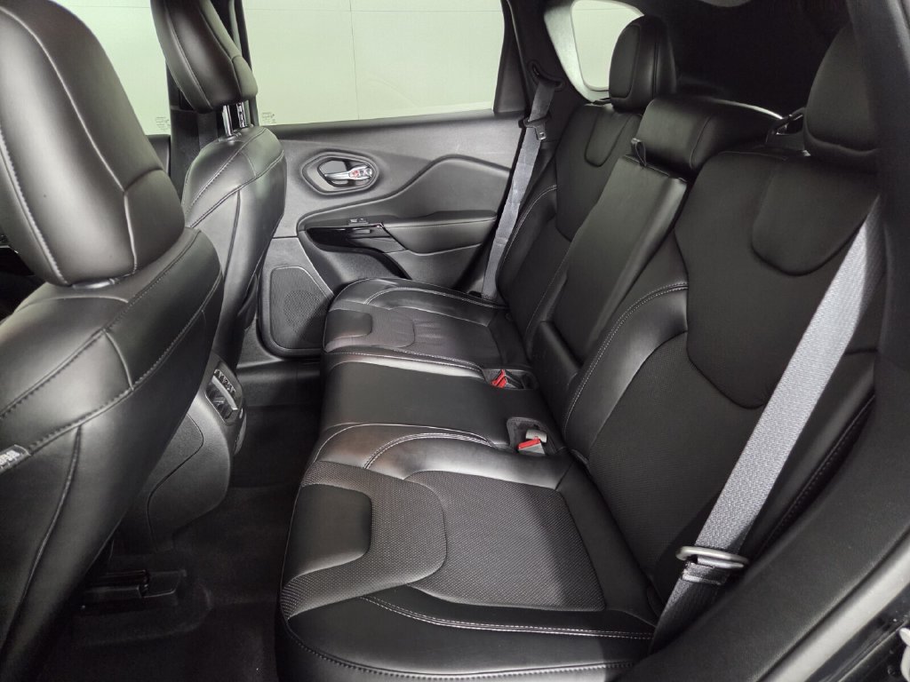 Used 2023 Jeep Cherokee Altitude Lux AWD/4WD image 21