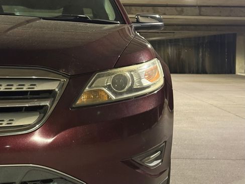 Used 2011 Ford Taurus Limited w/ 301A Rapid Spec Order Code image 10