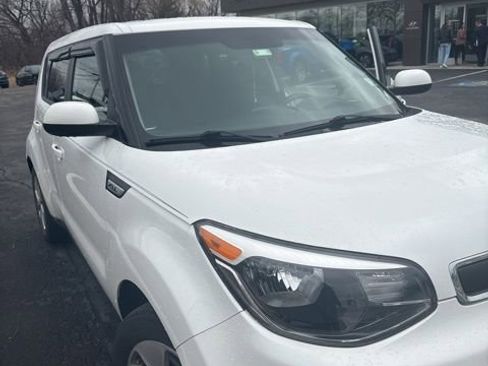 Used 2016 Kia Soul image 1
