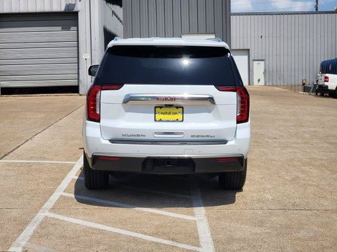Used 2021 GMC Yukon XL Denali w/ Denali Premium Package AWD/4WD image 5